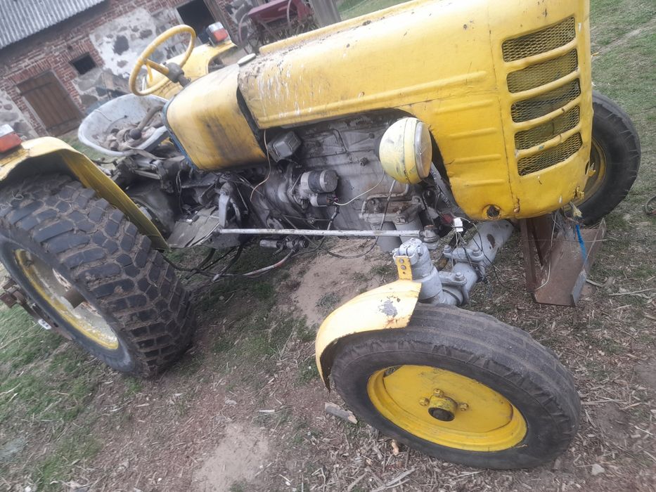 Ursus c4011  z papierami
