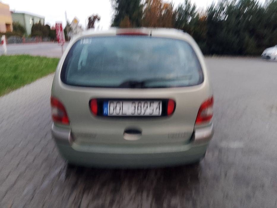 Renault scenik 1.6 benzyna klimattronic podgrzewane fotele