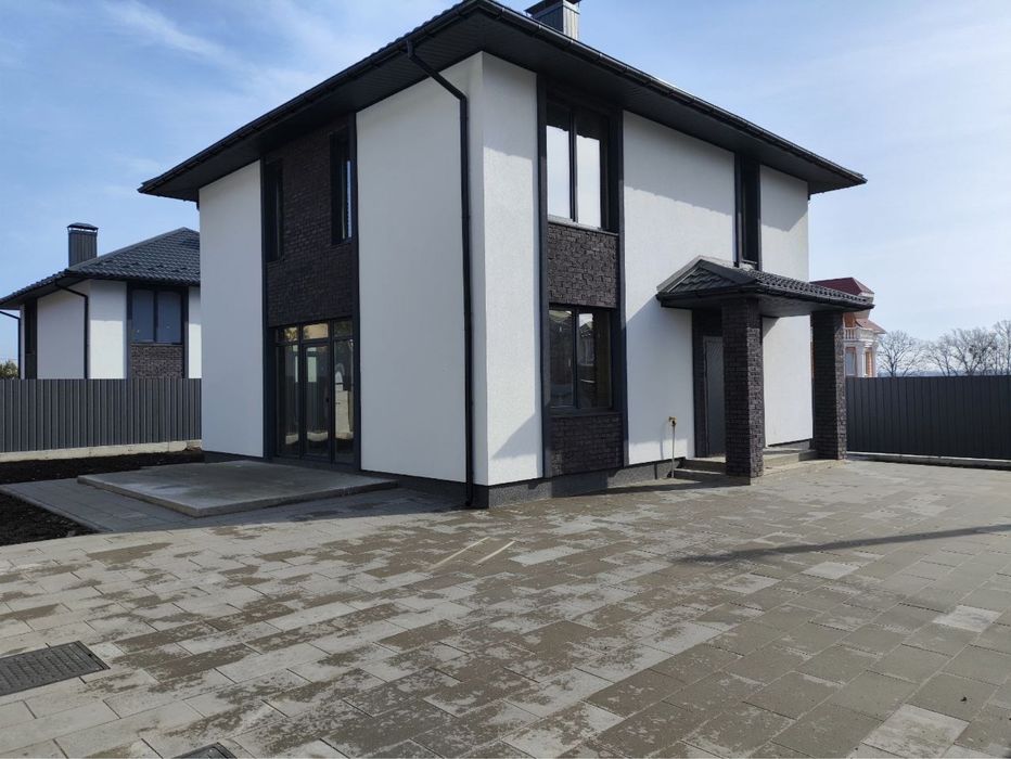 Якісний будинок з Газом в закритому КМ