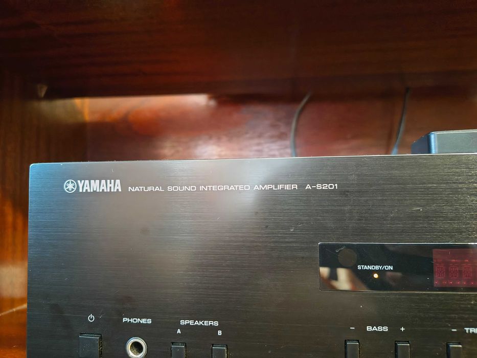 Yamaha A-S201 - Dentro da Garantia
