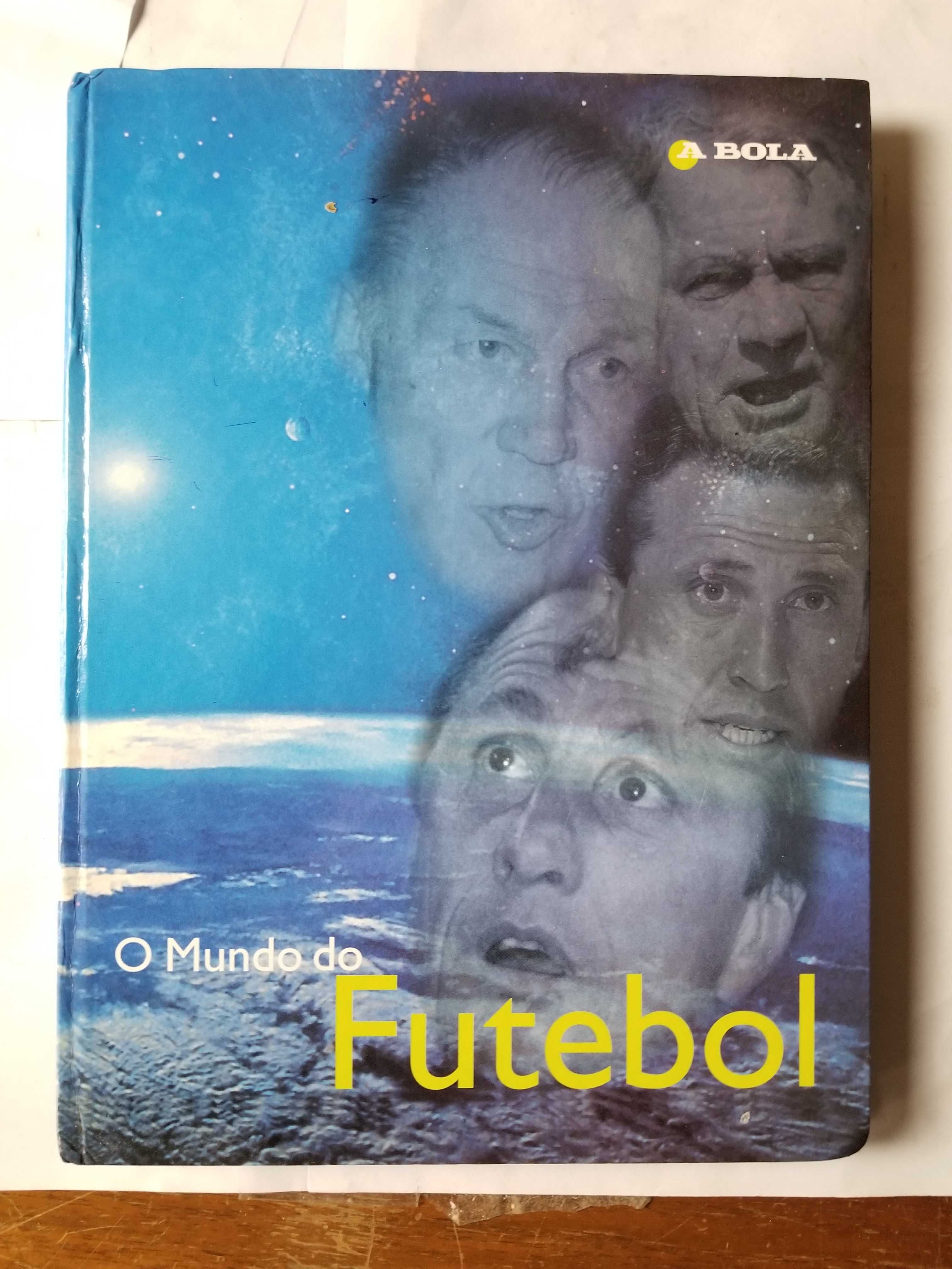 Livro - O mundo do Futebol