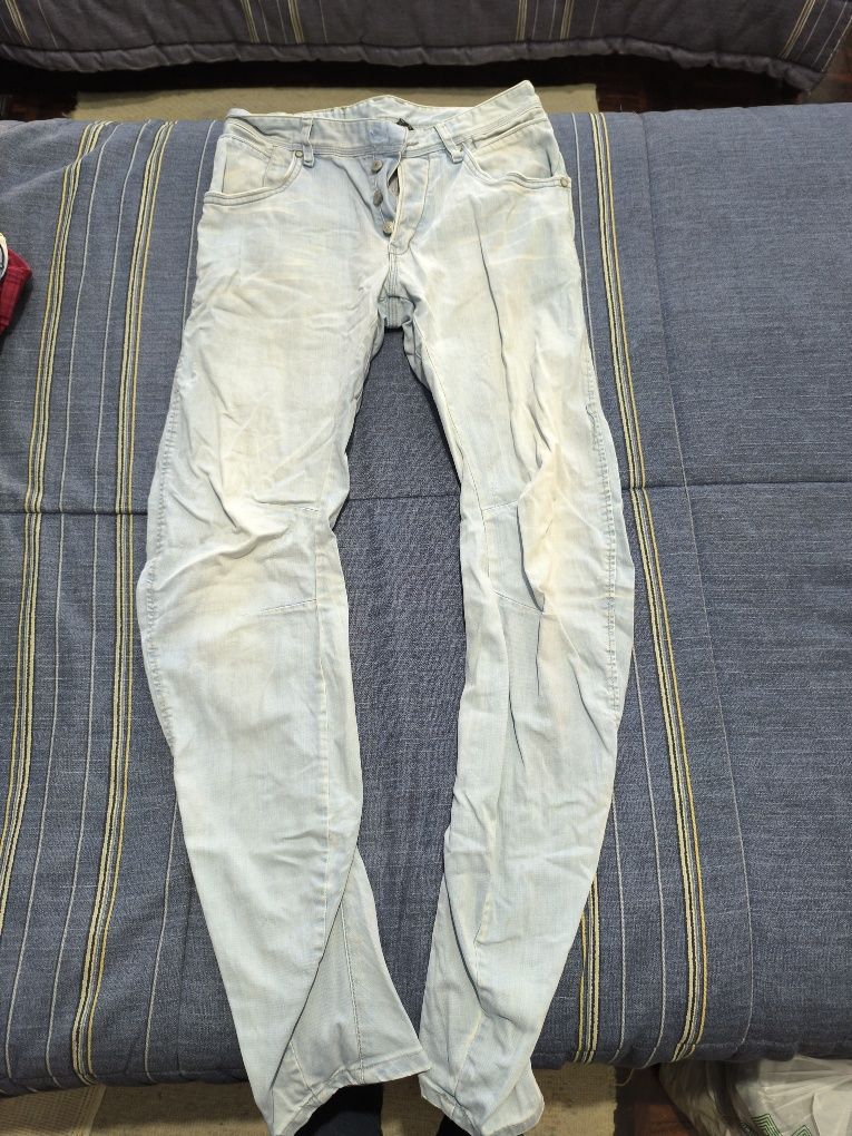 Roupas semi usadas