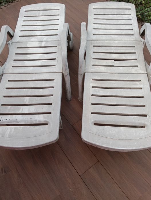 2 Cadeirões piscina