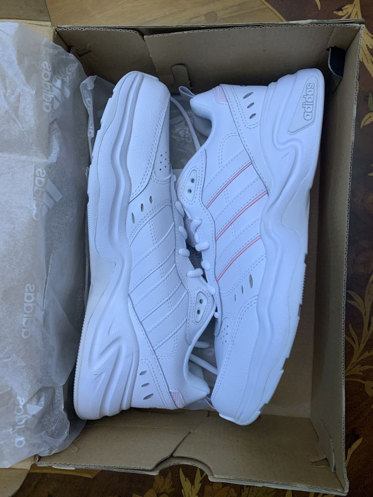 Кросівки Adidas Strutter оригінал
