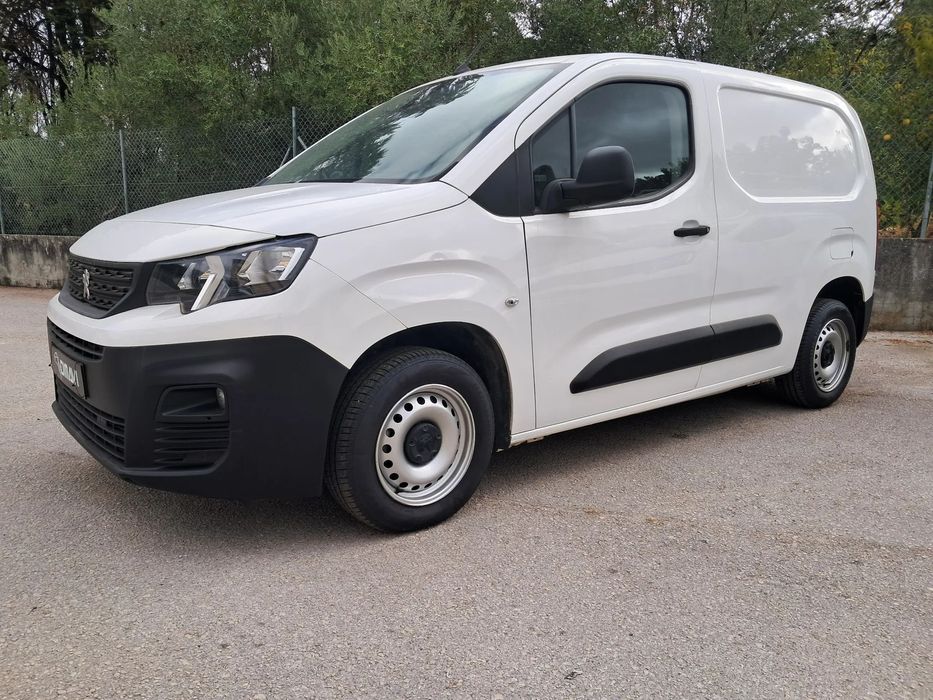 Peugeot 1.6 BLUEHDI versão Asfalt IVA dedutivel 3 lugares