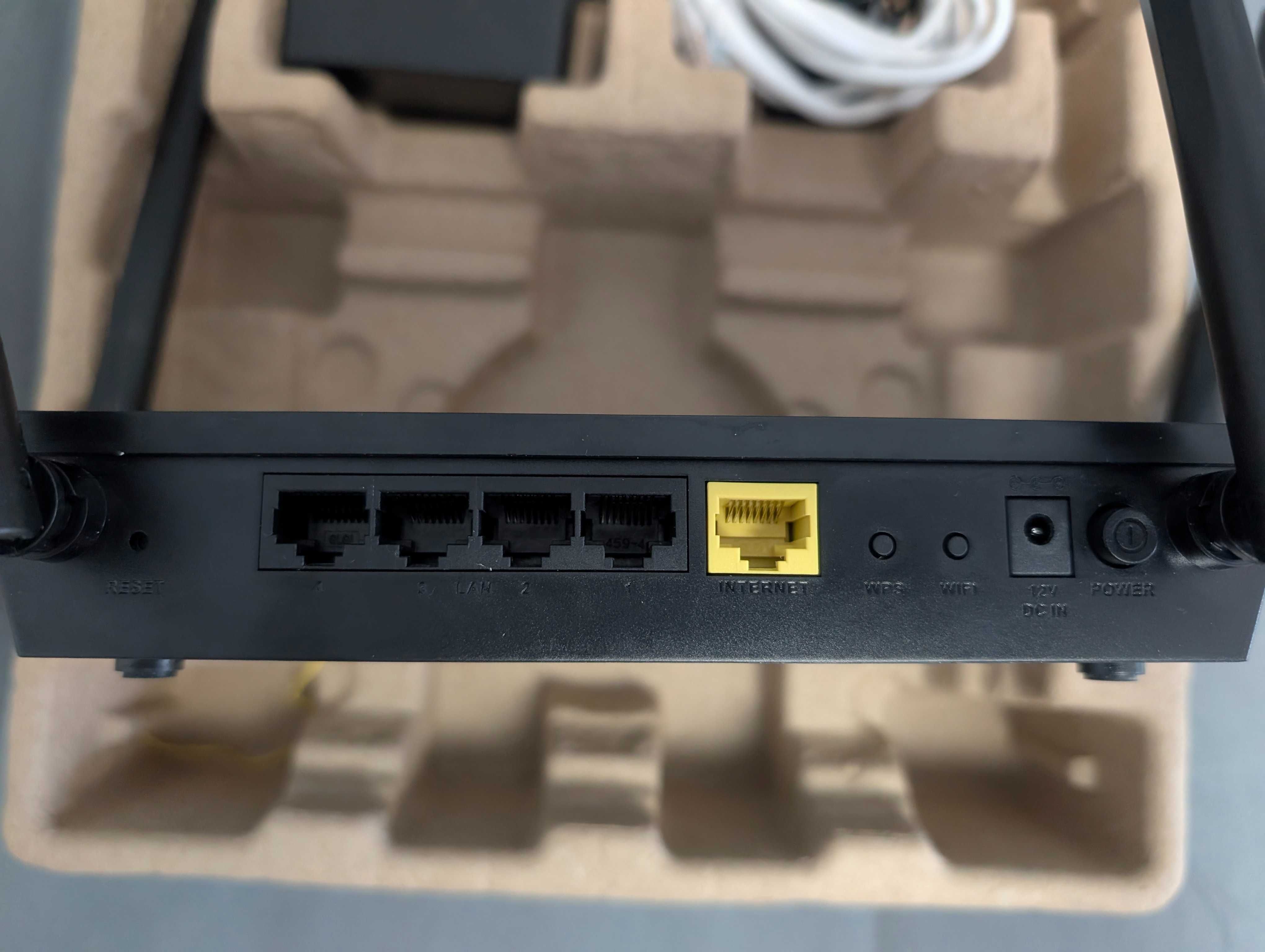 Router D-Link DIR-853 AC1300