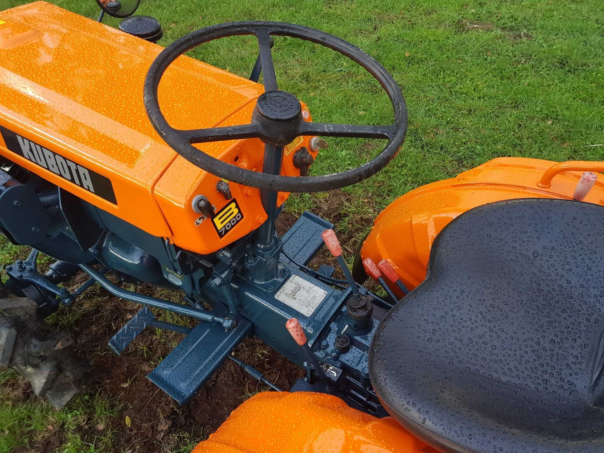 Mini Trator Japonês Kubota B7000