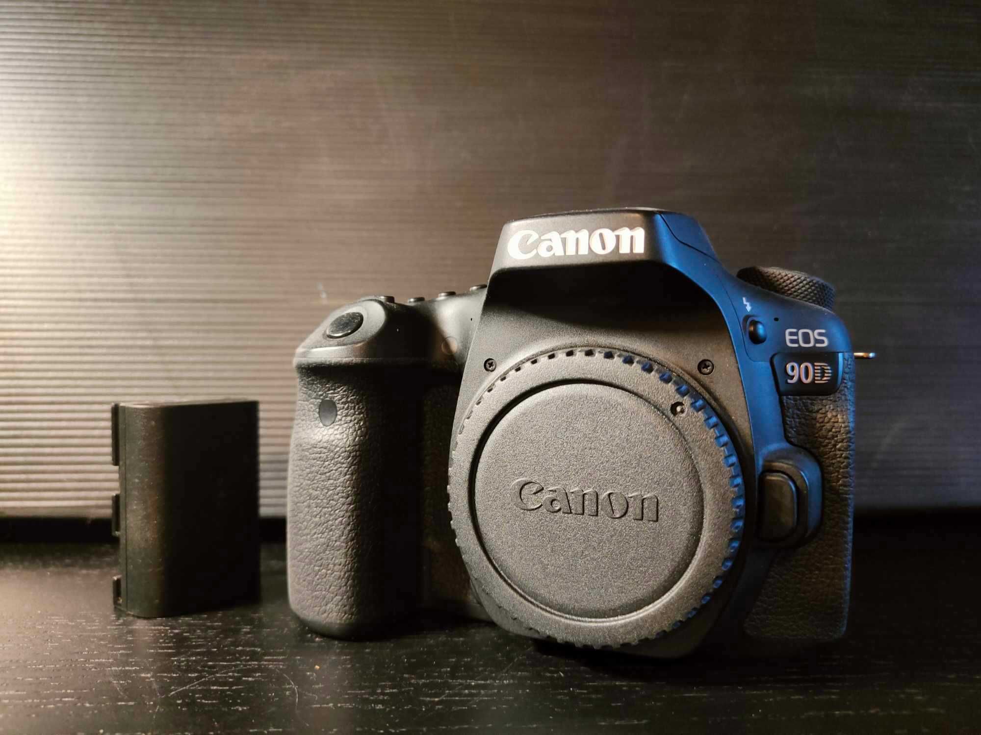 Canon 90D, akcesoria + dodatkowa bateria