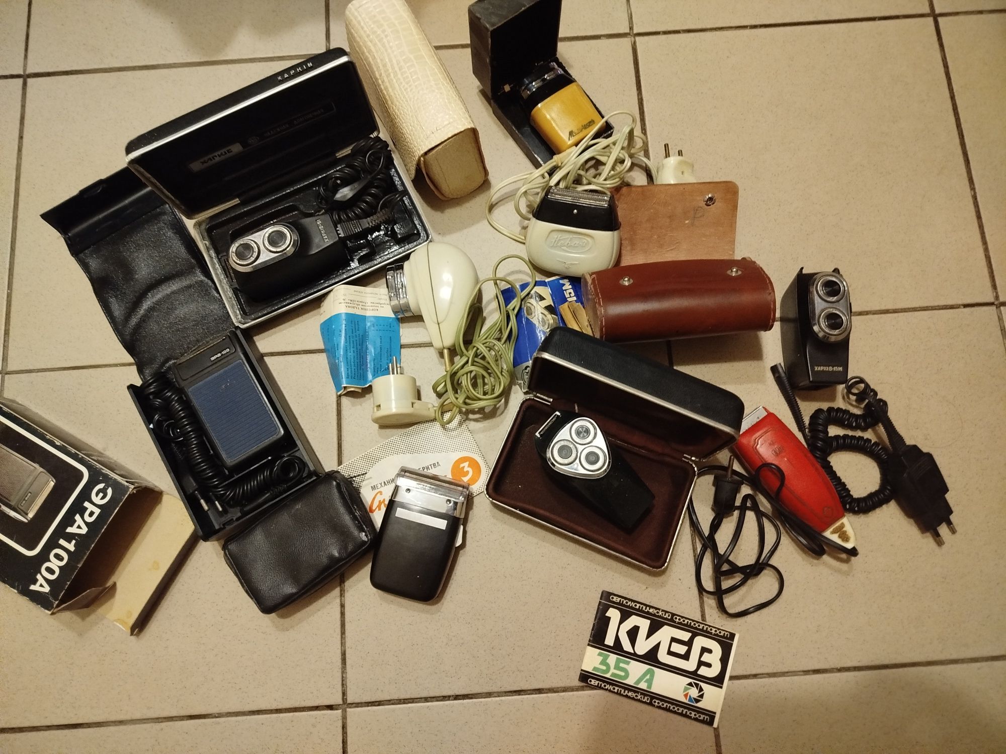 Продам электробритвы СССР
