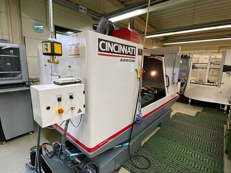 Centrum Frezarka CNC CINCINNATI Arrow _ 1250 _ DMG