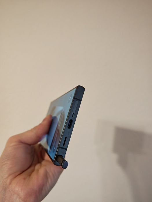 Samsung S24 Ultra.В идеале.12/256гб