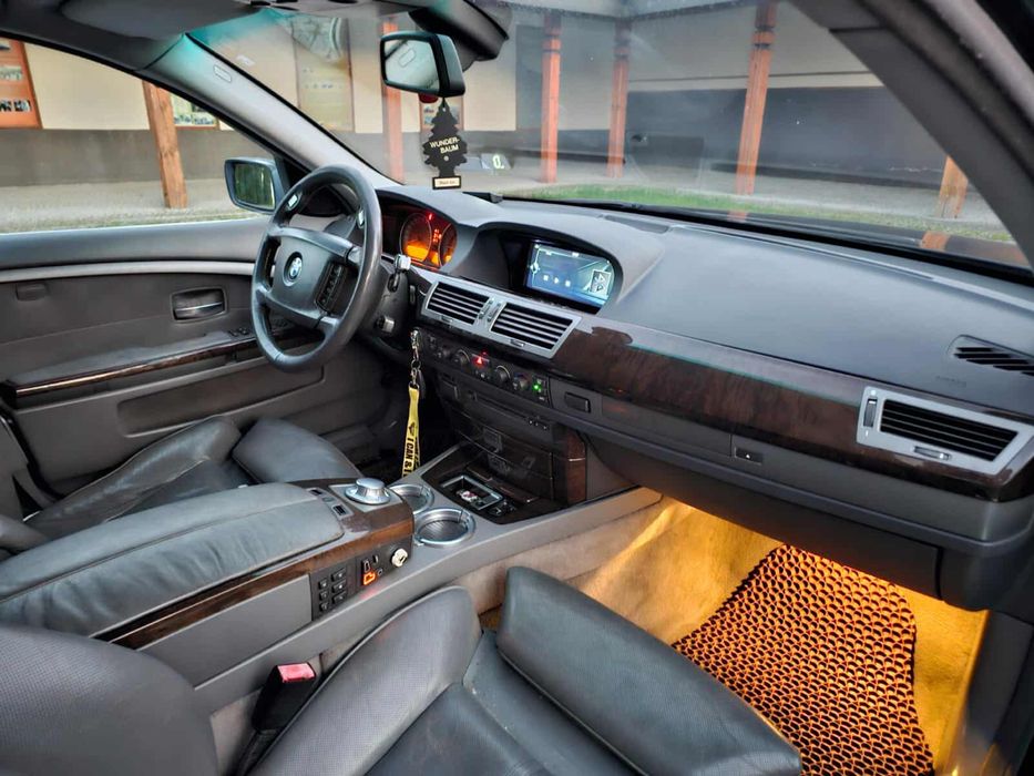 BMW 7 E65 3.6 V8 B 272KM