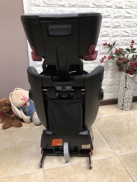 Автокрісло Britax Romer ADVANSAFIX IV R Група 1/2/3 (9-36кг) брітакс