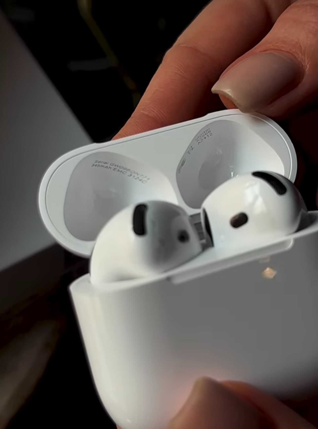 Безпровідні наушники AirPods 4 ANC з Підтримкою IOS 18 до 5 год роботи