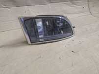 Toyota Avensis Verso halogen prawy 01-04