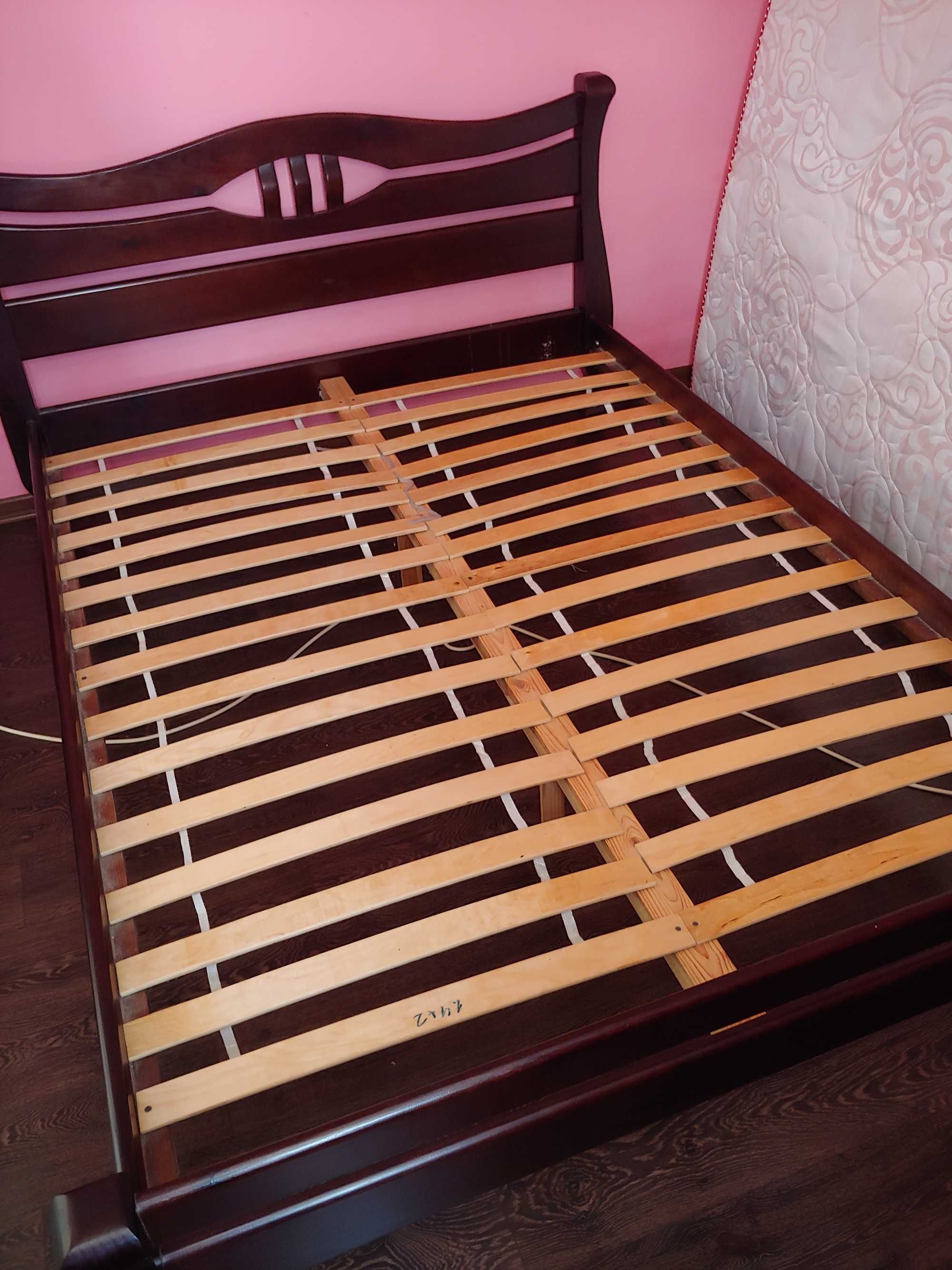 Продам кровать 2 сп.7000гр