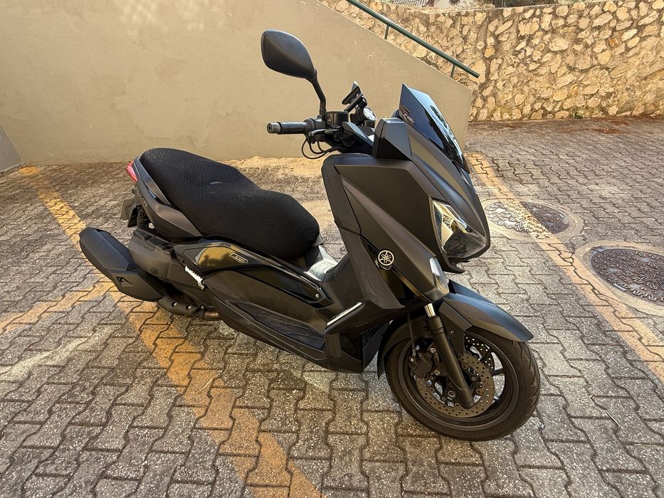 Yamaha X-max 400 iron Max