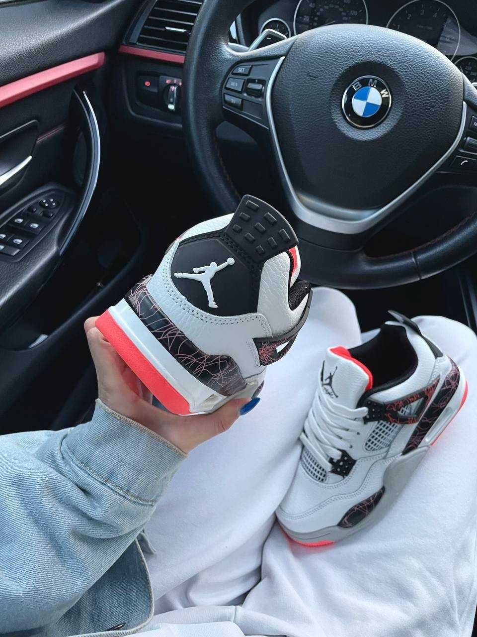 Nike Air Jordan 4 Retro (biało-różowy)