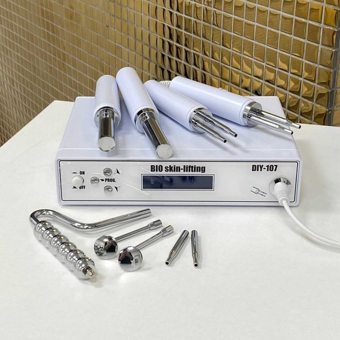 Аппарат микротоковой терапии DIY-107