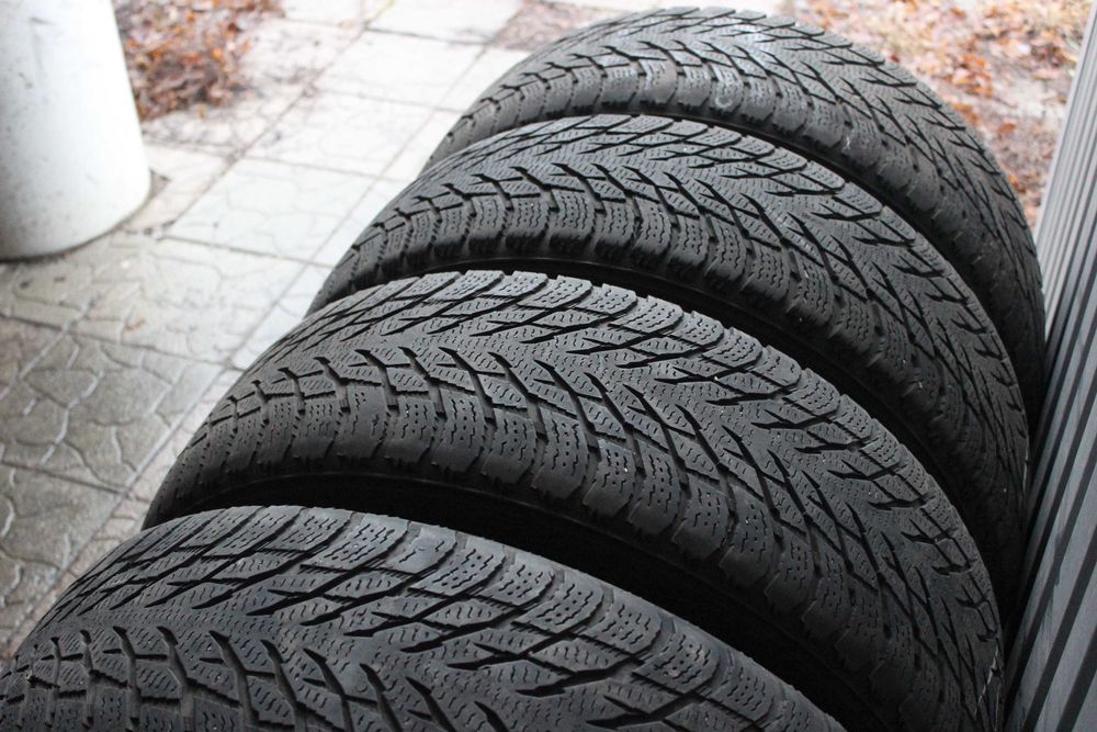 235-55-R20 NOKIAN HAKKAPELIITTA комплект зимняя резина GERMANY 2022