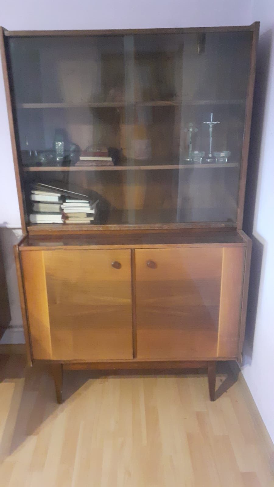 Zestaw mebli do salonu.