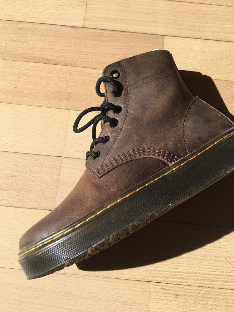 Dr. Martens Thurston chukka, 39