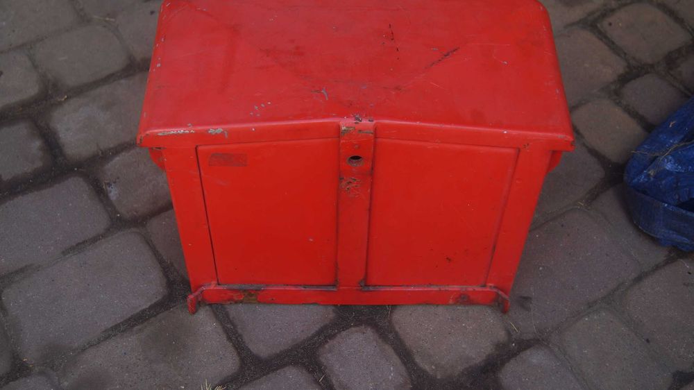 Skrzynka poczta polska PRL zabytek vintage dekoracja użytkowa oryginał