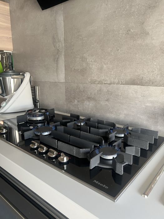 Fantástica placa Miele à gás 90 cm