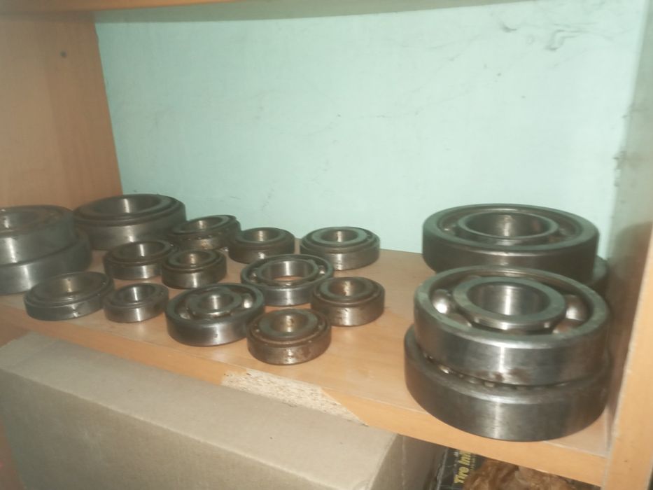 Продам подшипники совдепия от200 до 700 гривень