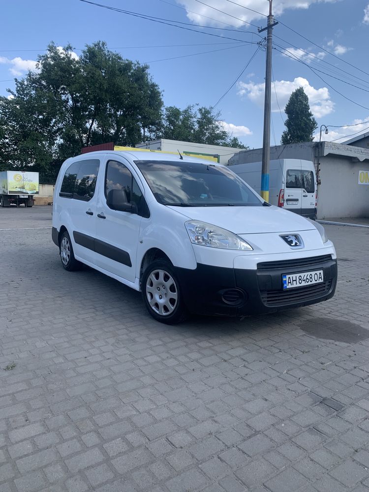 Продам пежо партнёр