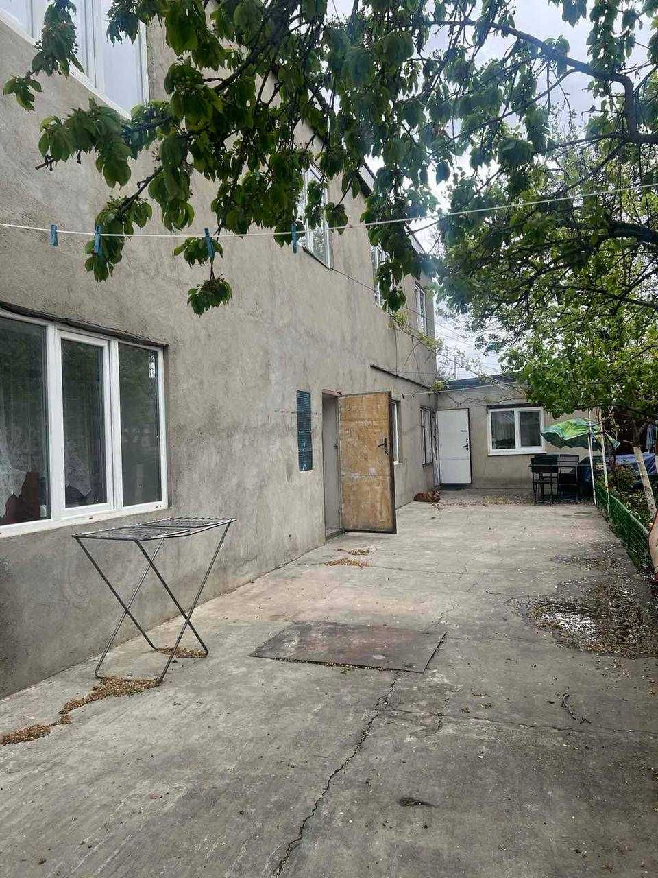 Продам двухэтажный таунхаус в Ленпоселке Одесса