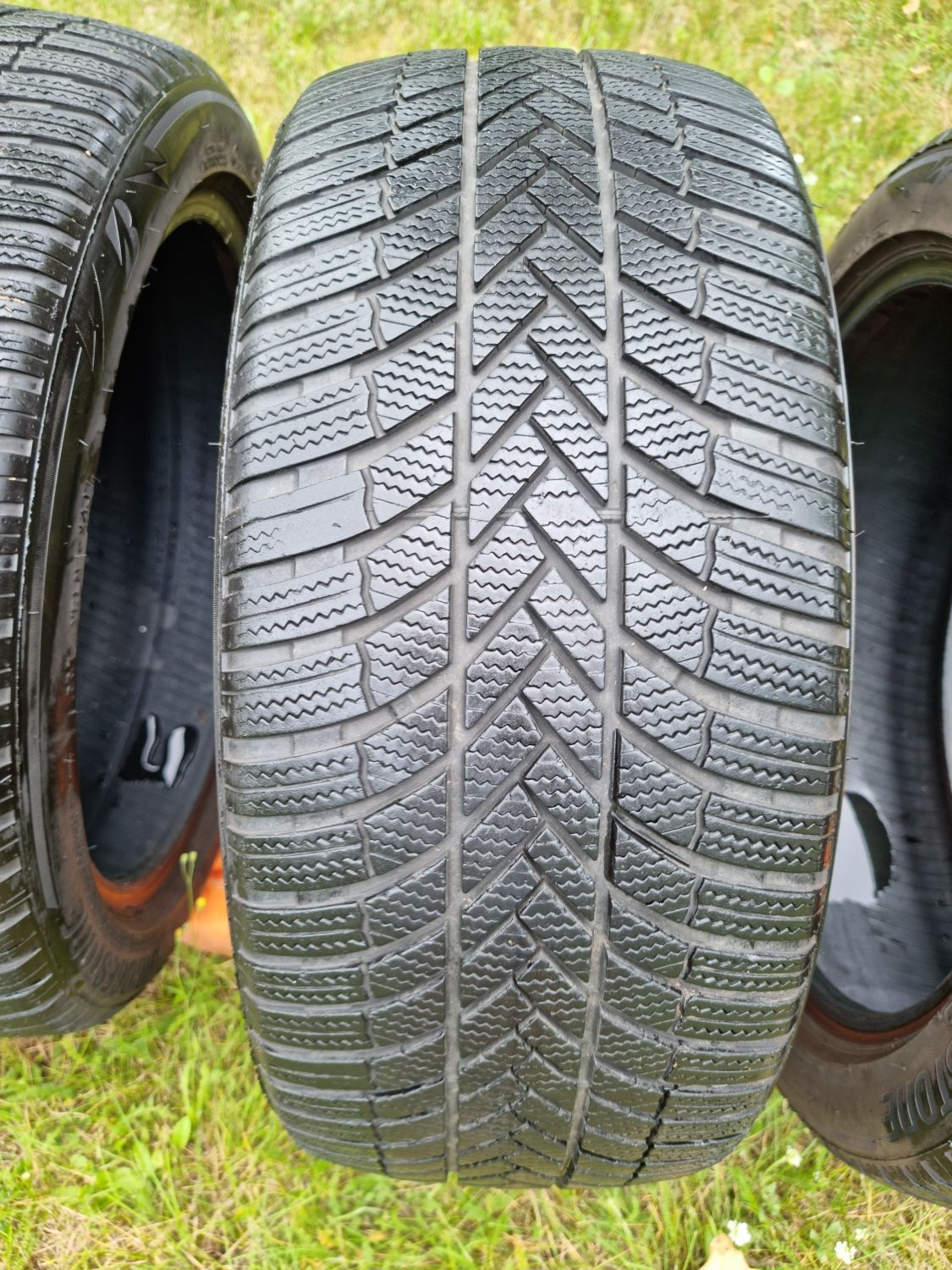 Bridgestone blizzak LM005 245/45/19 - zimówki