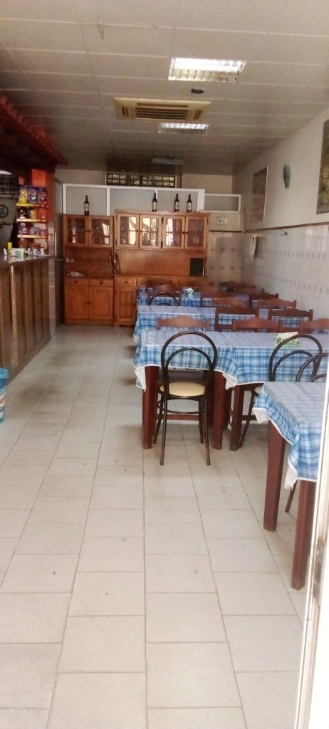 Trespasse café/restaurante Rio de Mouro