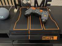 PS4 Call of Duty Black Ops Com 2 controles e caixa.