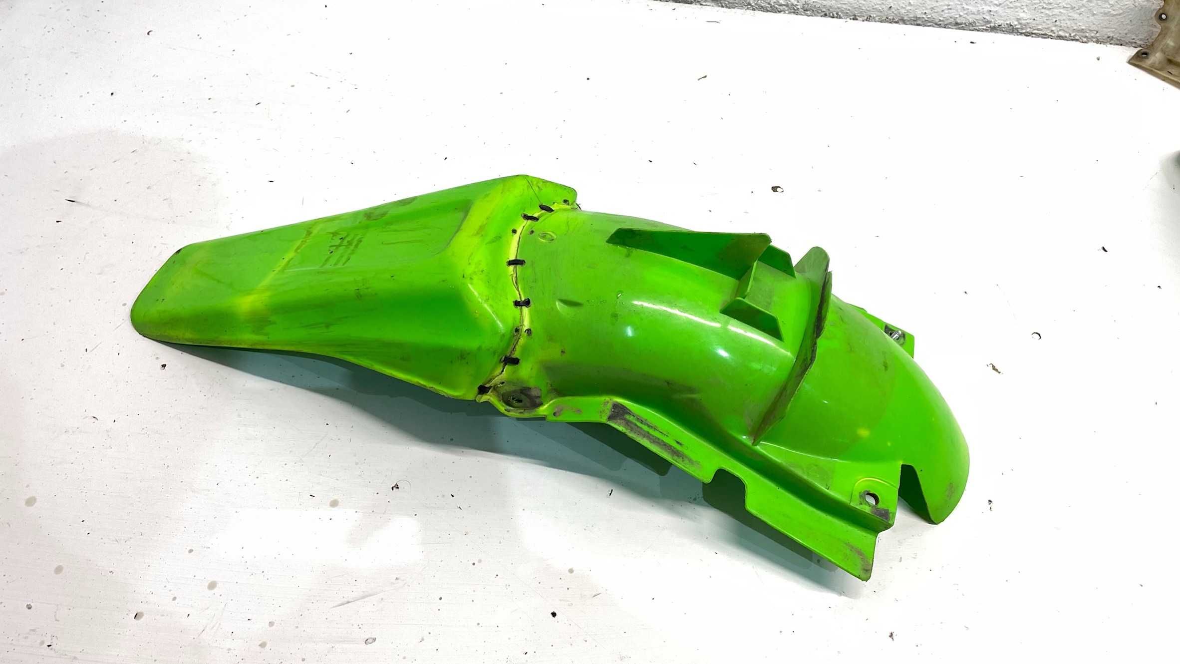 Kawasaki kx 250 99do02r Plastiki owiewki błotnik boczki czesci