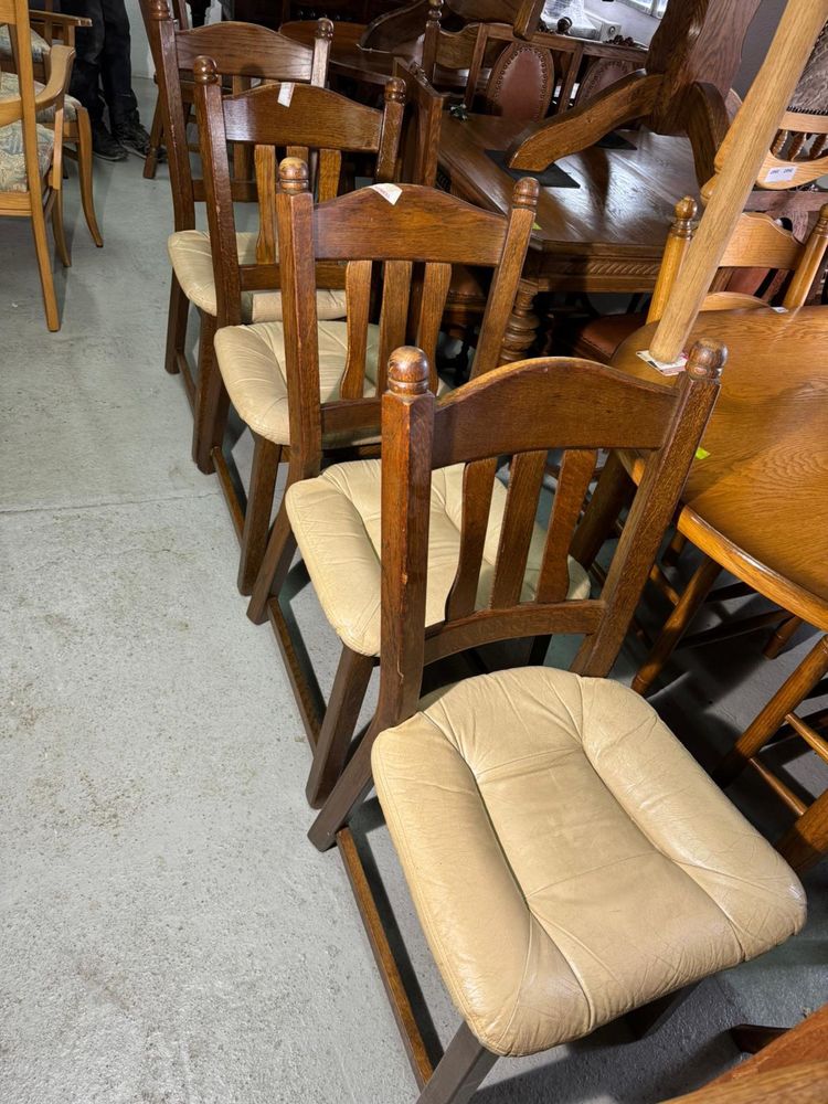Stół dębowy + 4 krzesła skórzane