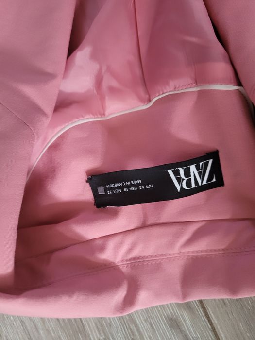 Garnitur damski pudrowy Zara 42