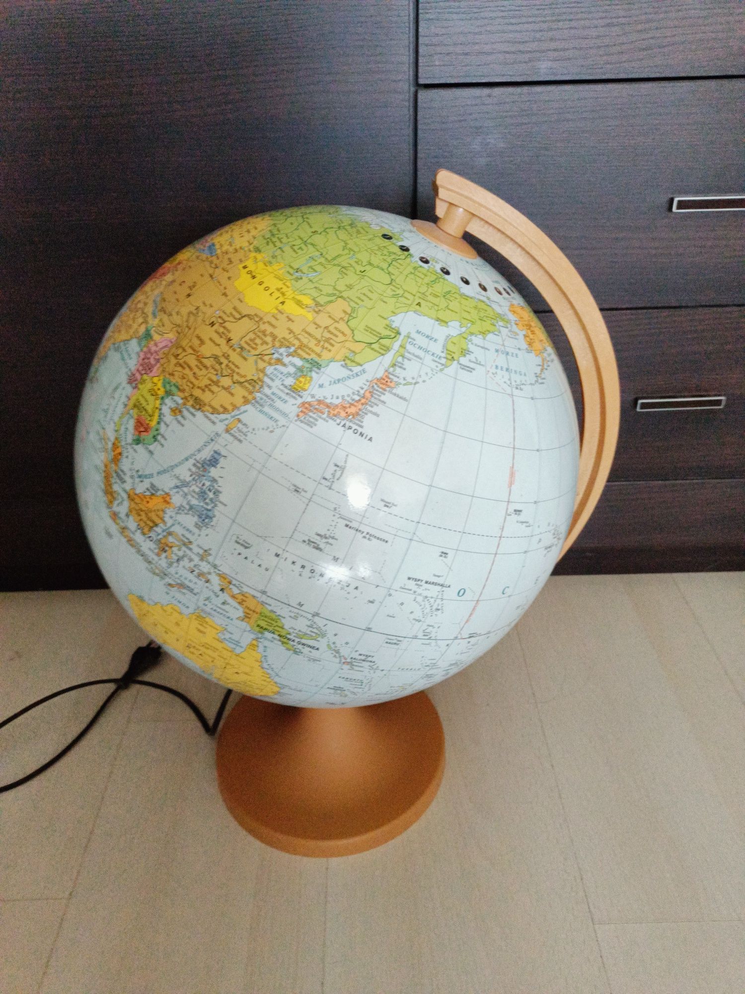 Globus podświetlany dla dzieci