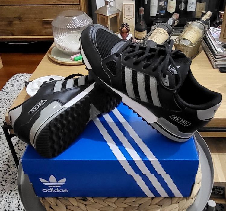 Ténis usados ADIDAS ZX 750 42 2/3