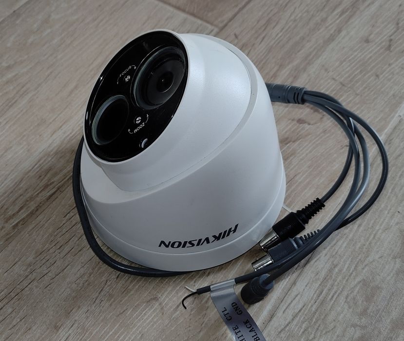 Відеокамера Hikvision DS-2CE56D5T-VFIT3