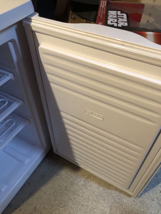 Arca vertical branca