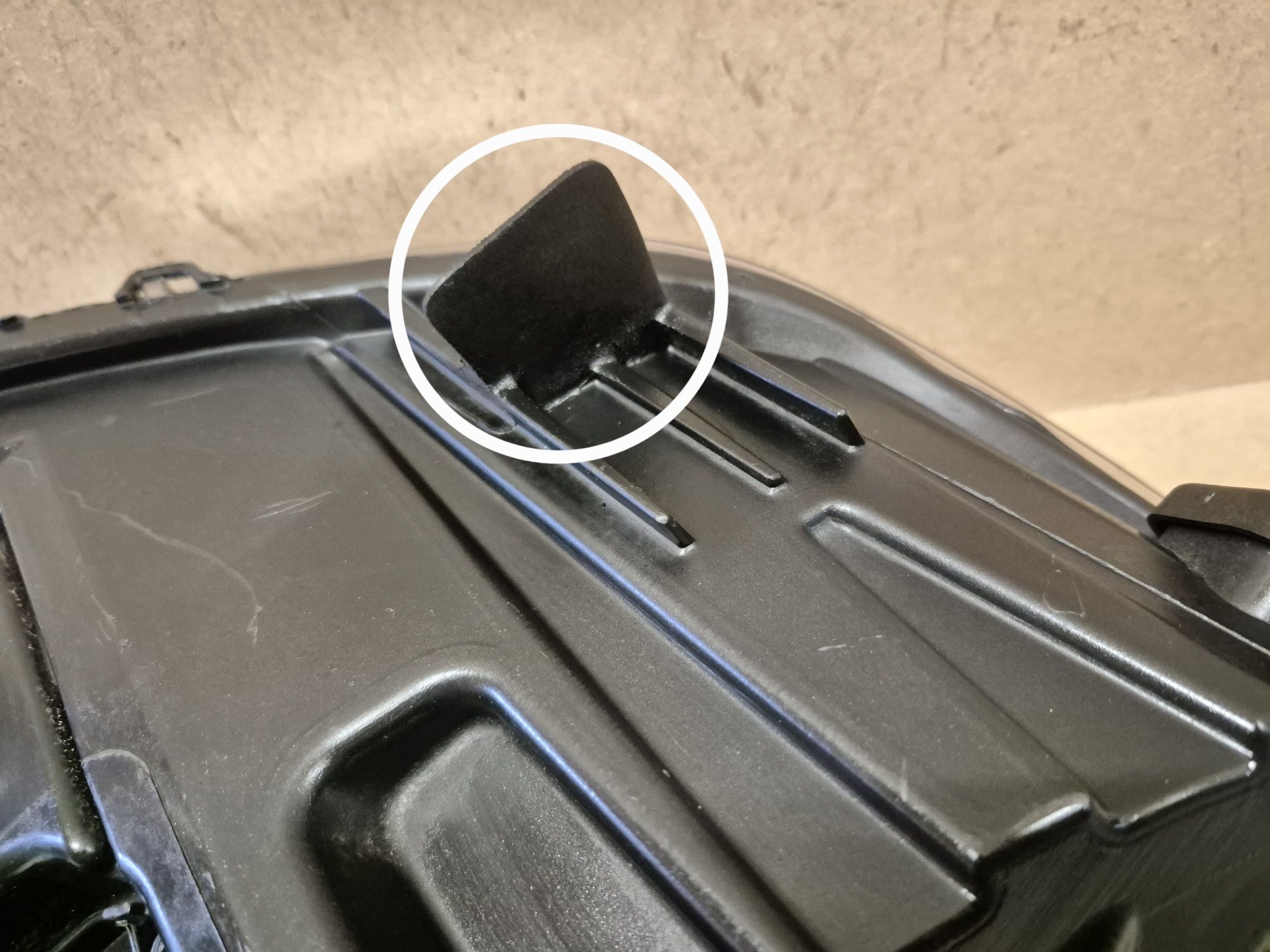 Lampa reflektor full led tesla S lift lewy europa