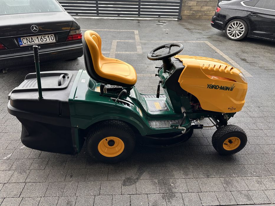 Traktorek ogrodowy A7135a Yard Man hydro MTD z koszem 13,5 km kosiarka