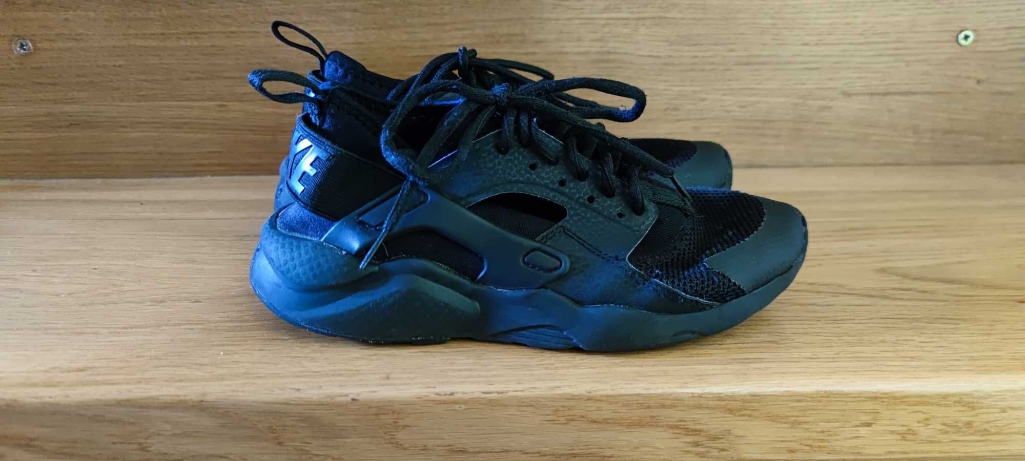 Firmowe Nike Air 35 buty sportowe adidasy dla chłopca