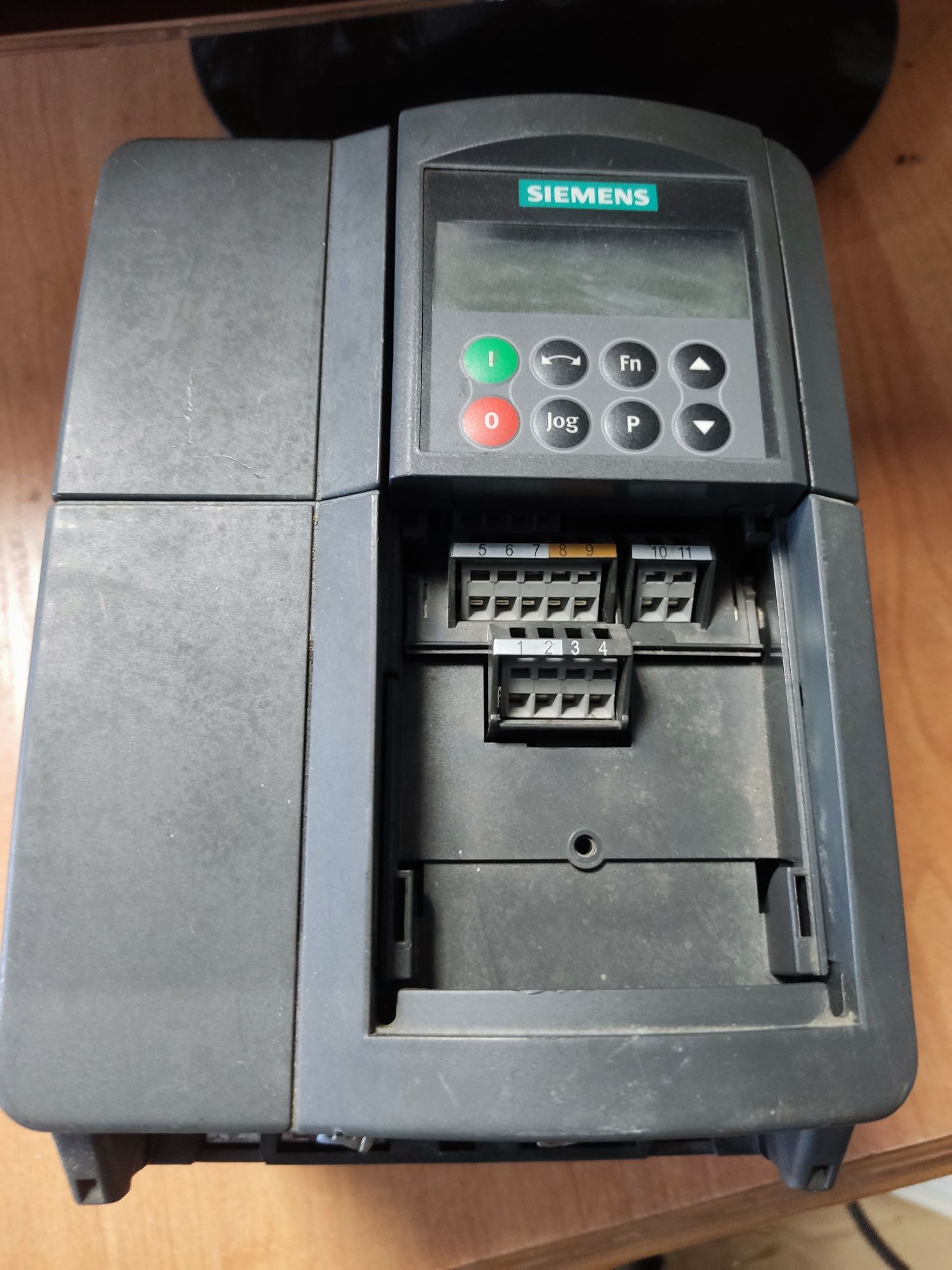 Falownik Siemens micromaster 420 2,2kW sprawny