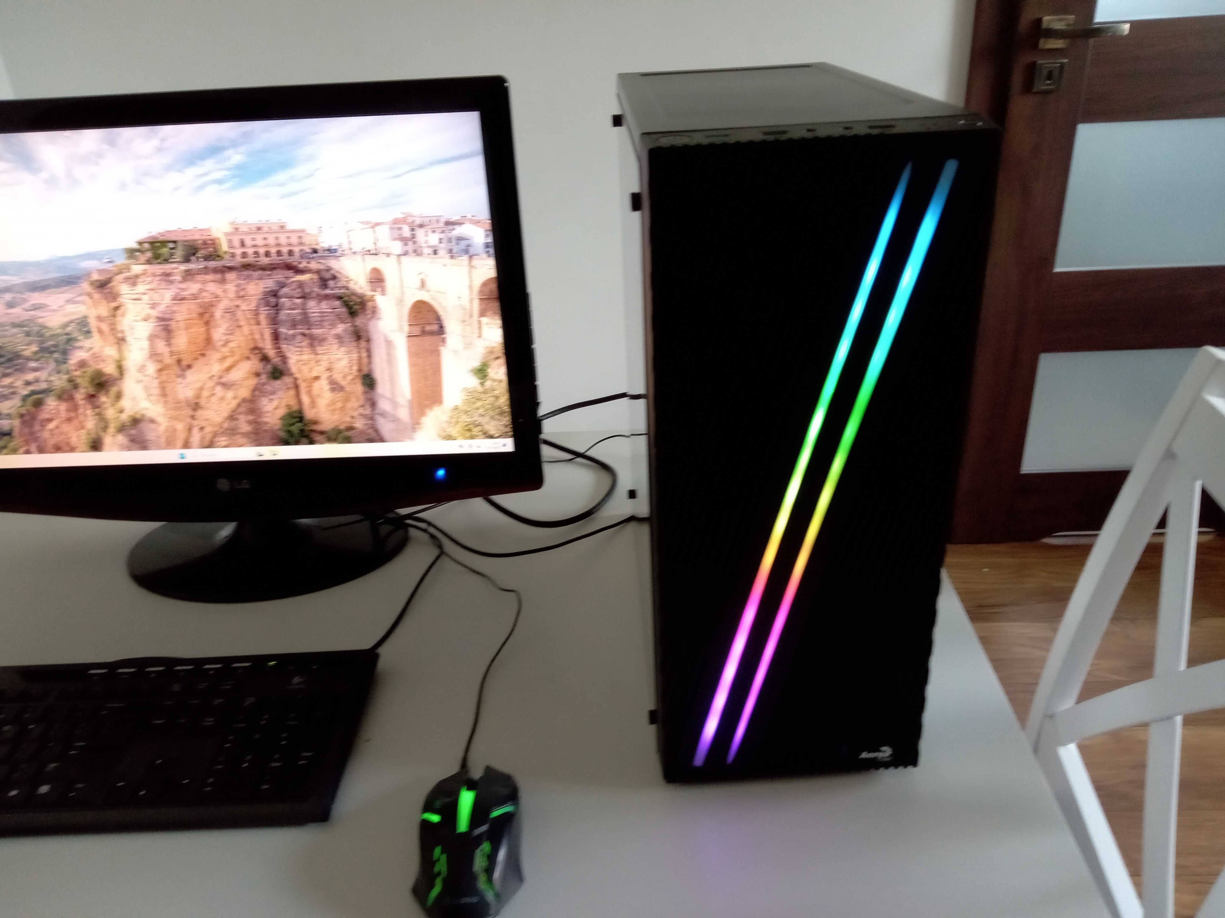 Komputer na AMD Ryzen 5 4500, RAM 16GB, NVIDIA GTX 550 Ti z monitorem