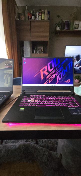 Asus ROG STRIX 15,6" 144Hz i5-10gen/NVIDIA 1650Ti/16GB RAM/512SSD/Win