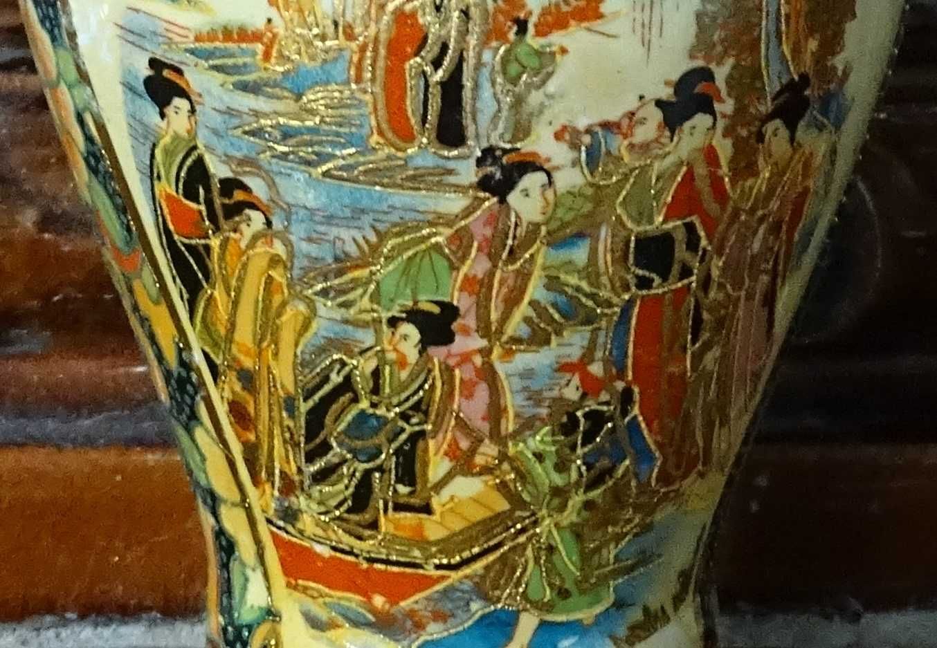 Ceramiczny wazon japoński. Ręczna robota.