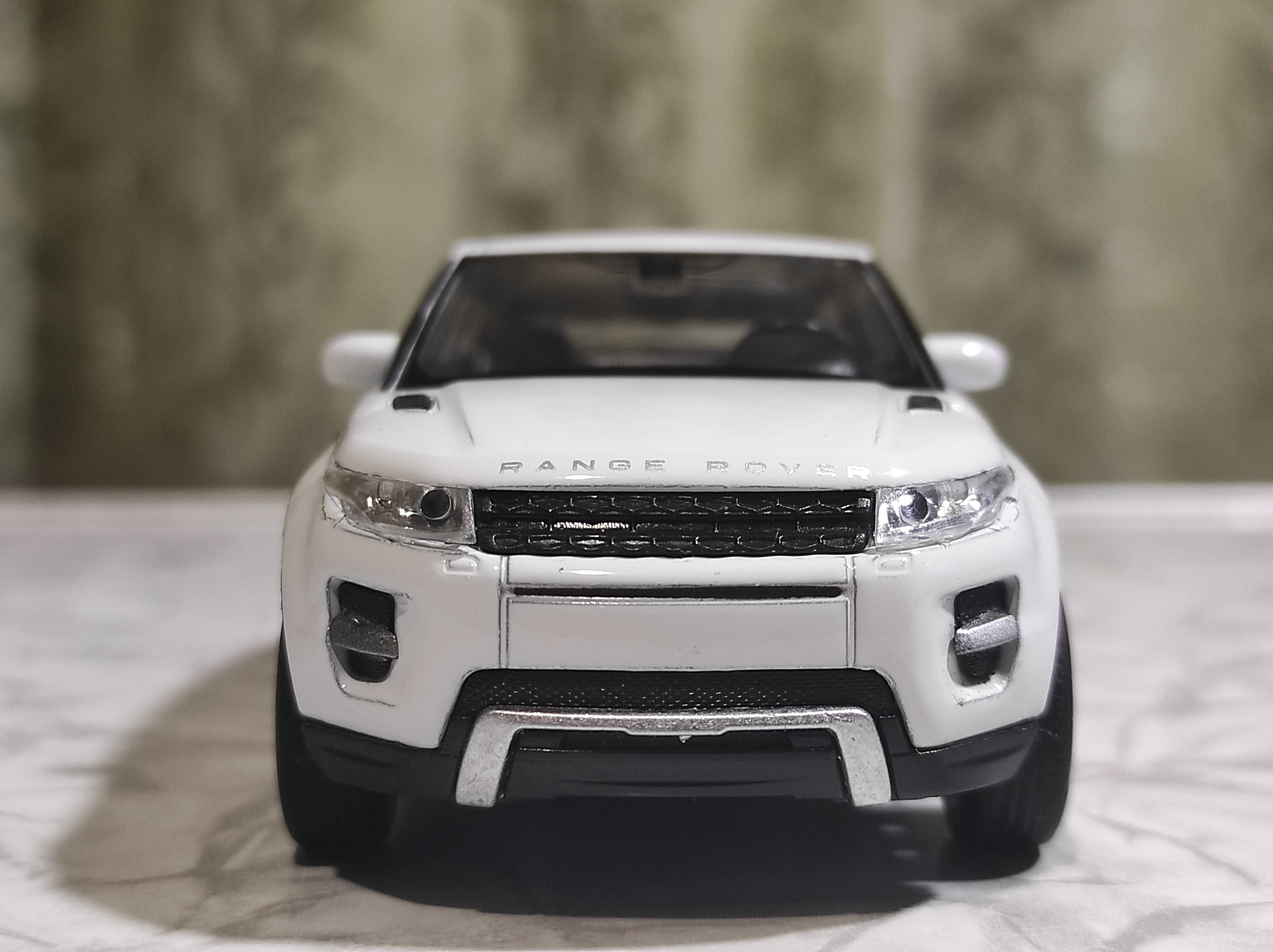 Range Rover Evoque Welly 1/36 Нова колекційна модель