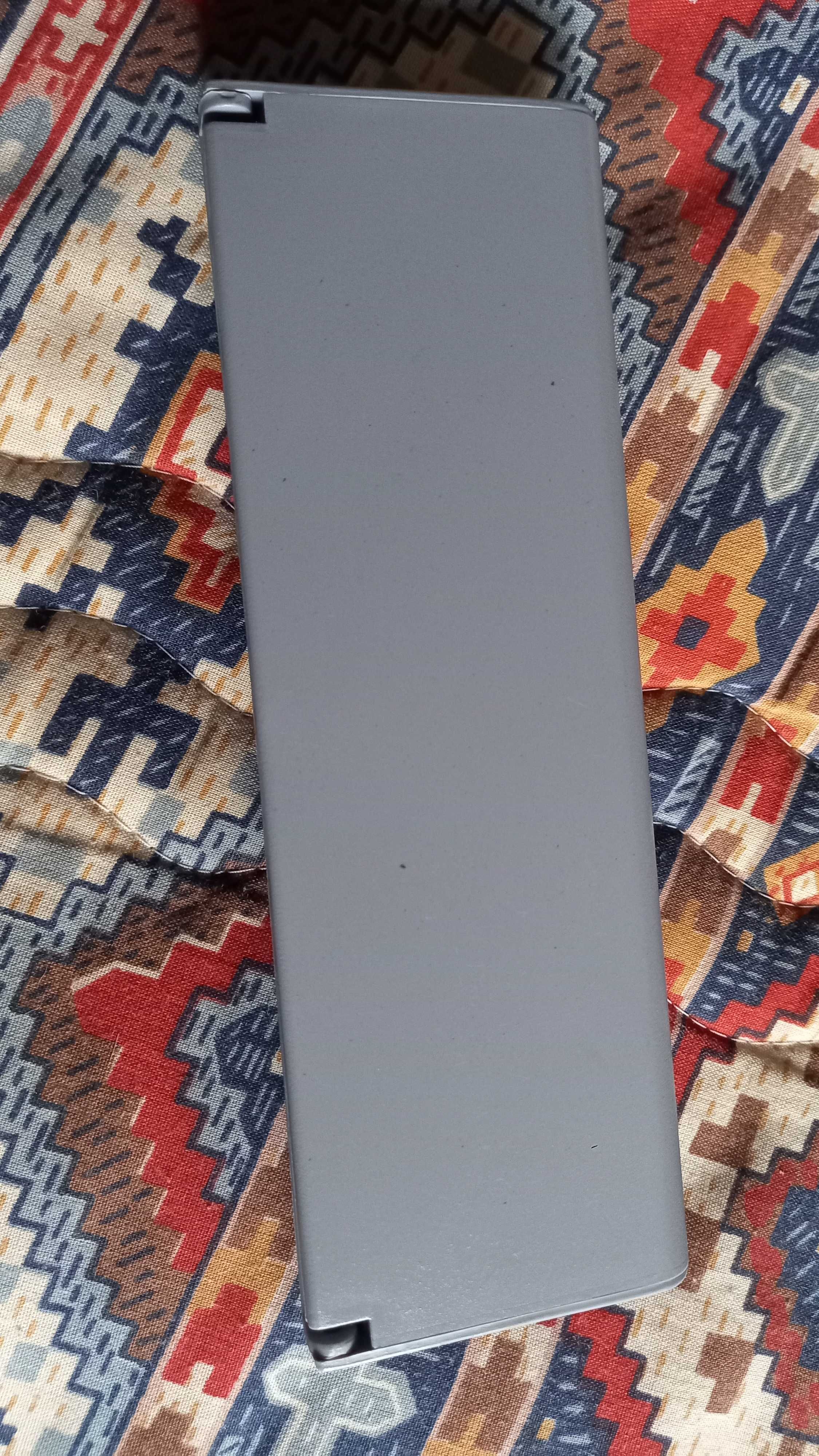 Esferográfica azul, em caixa de oferta